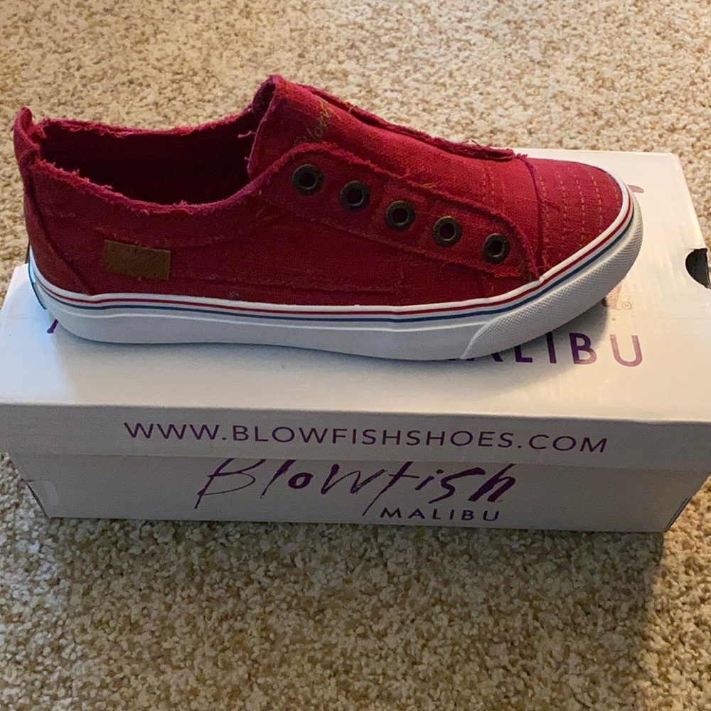 Blowfish size 7 Red
